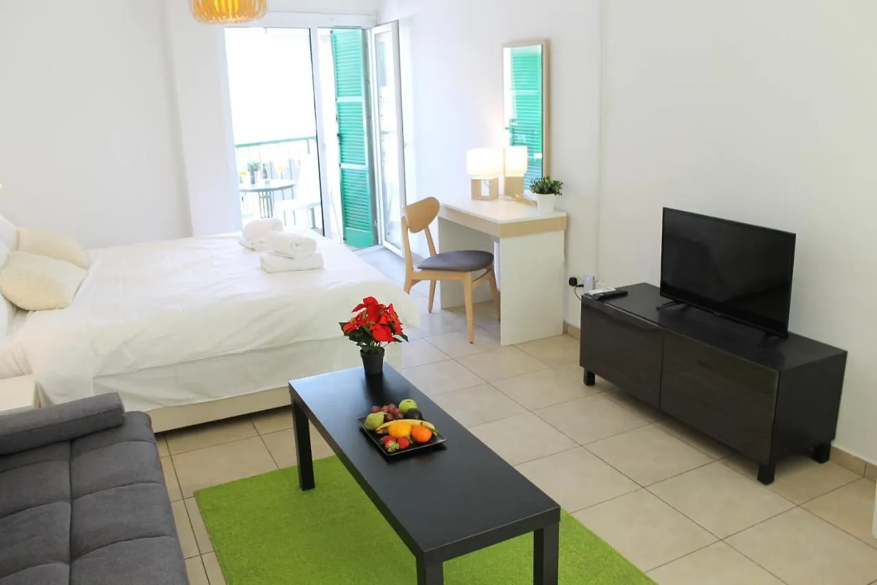 4You Studios Larnaca Appartement