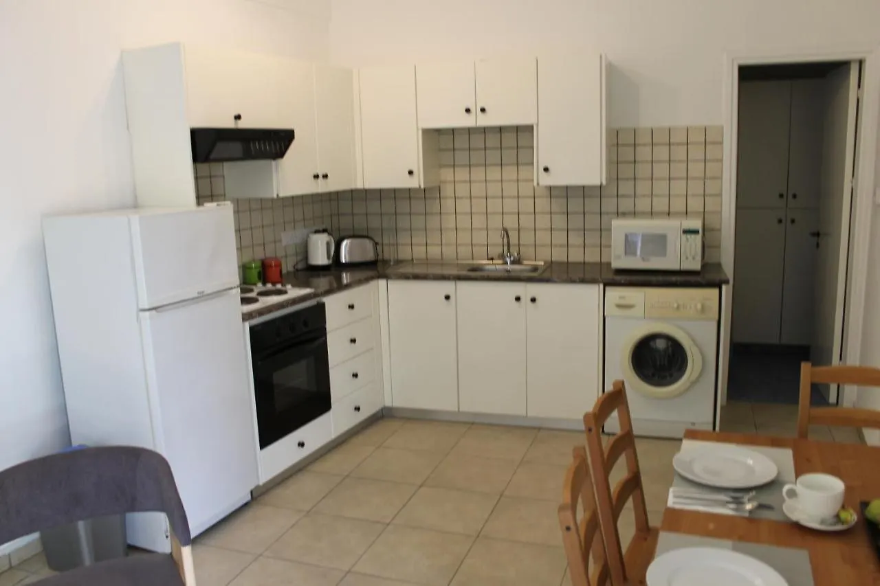 4You Studios Larnaca Appartement